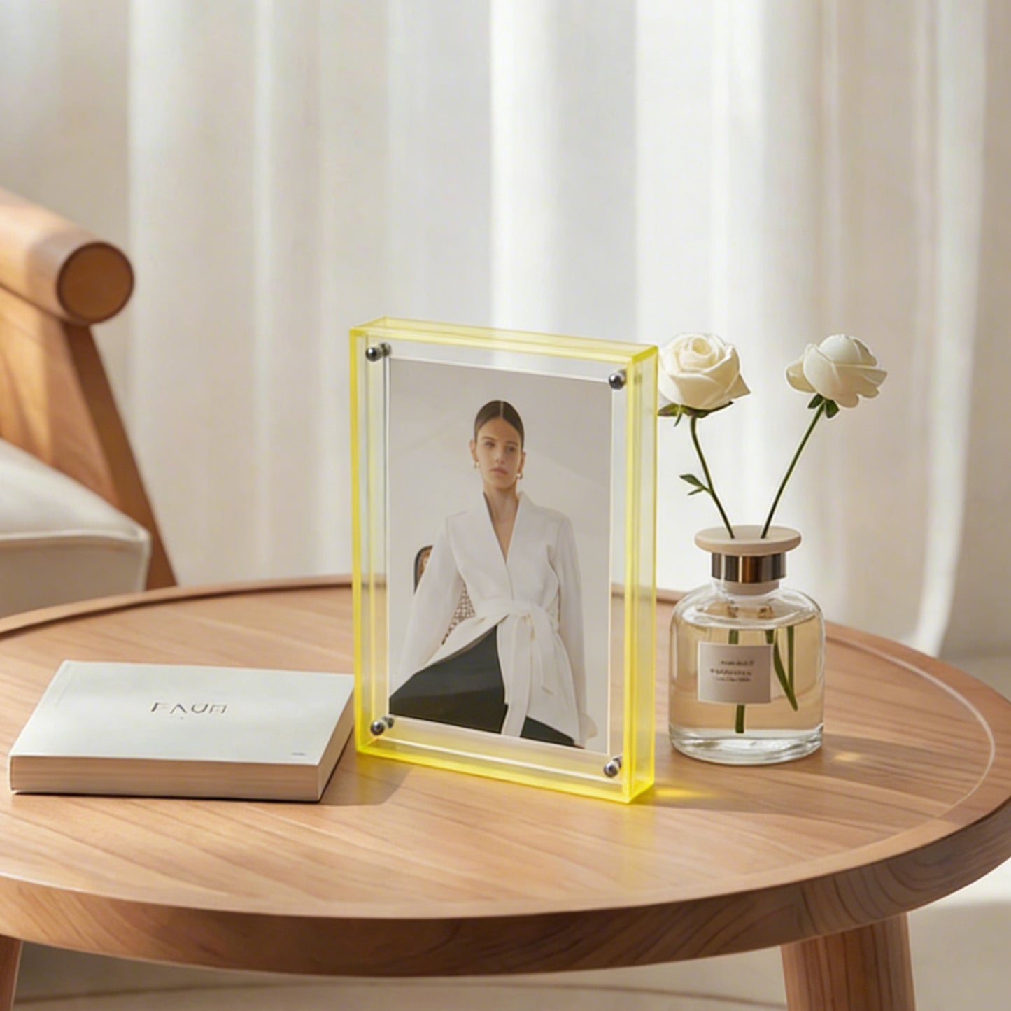 AIMOLLY Transparent Photo Frame .Freestanding Double Sided Magnetic Acrylic Lucite Frameless Transparent Square Frame Gift for Desktop Display(AML-HO25-（0022-0024）)