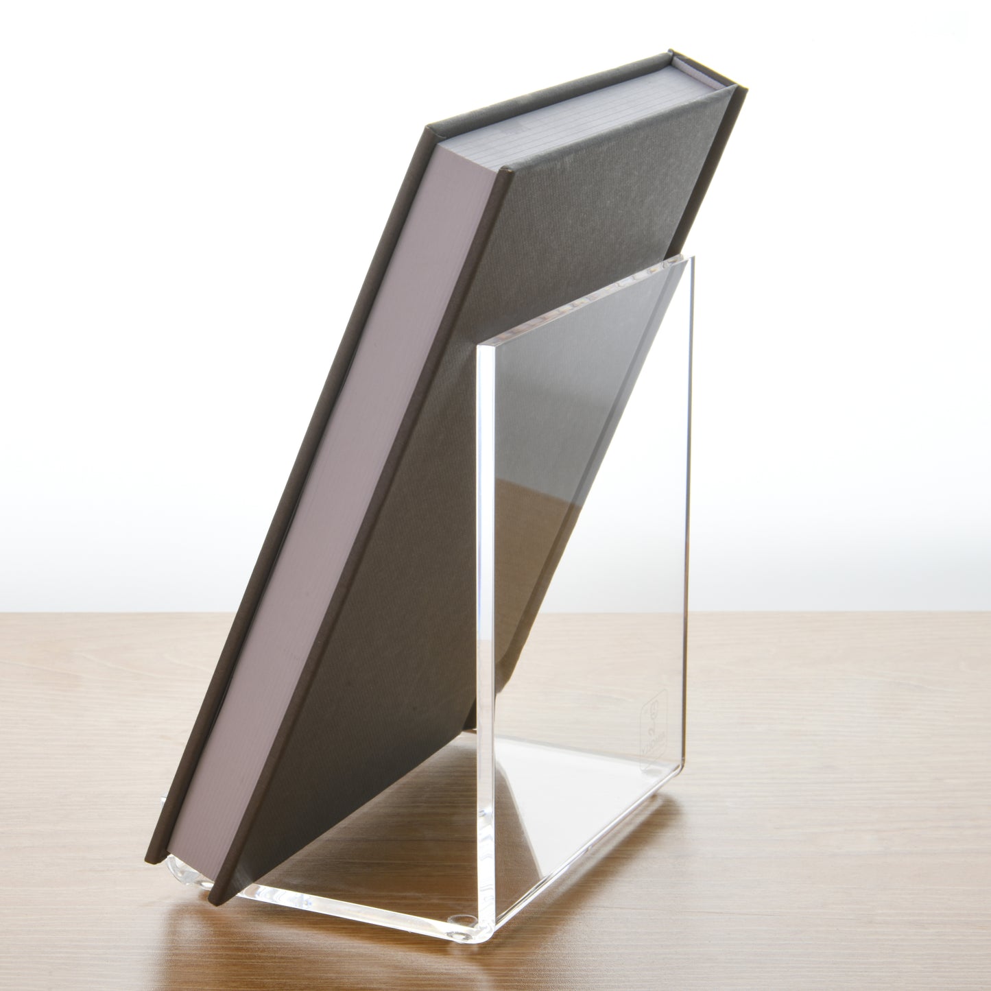 AIMOLLY transparent acrylic book display rack, book organizing rack, used for new book release, display of magazines, books,CDs, etc.(Model AML-009/010)