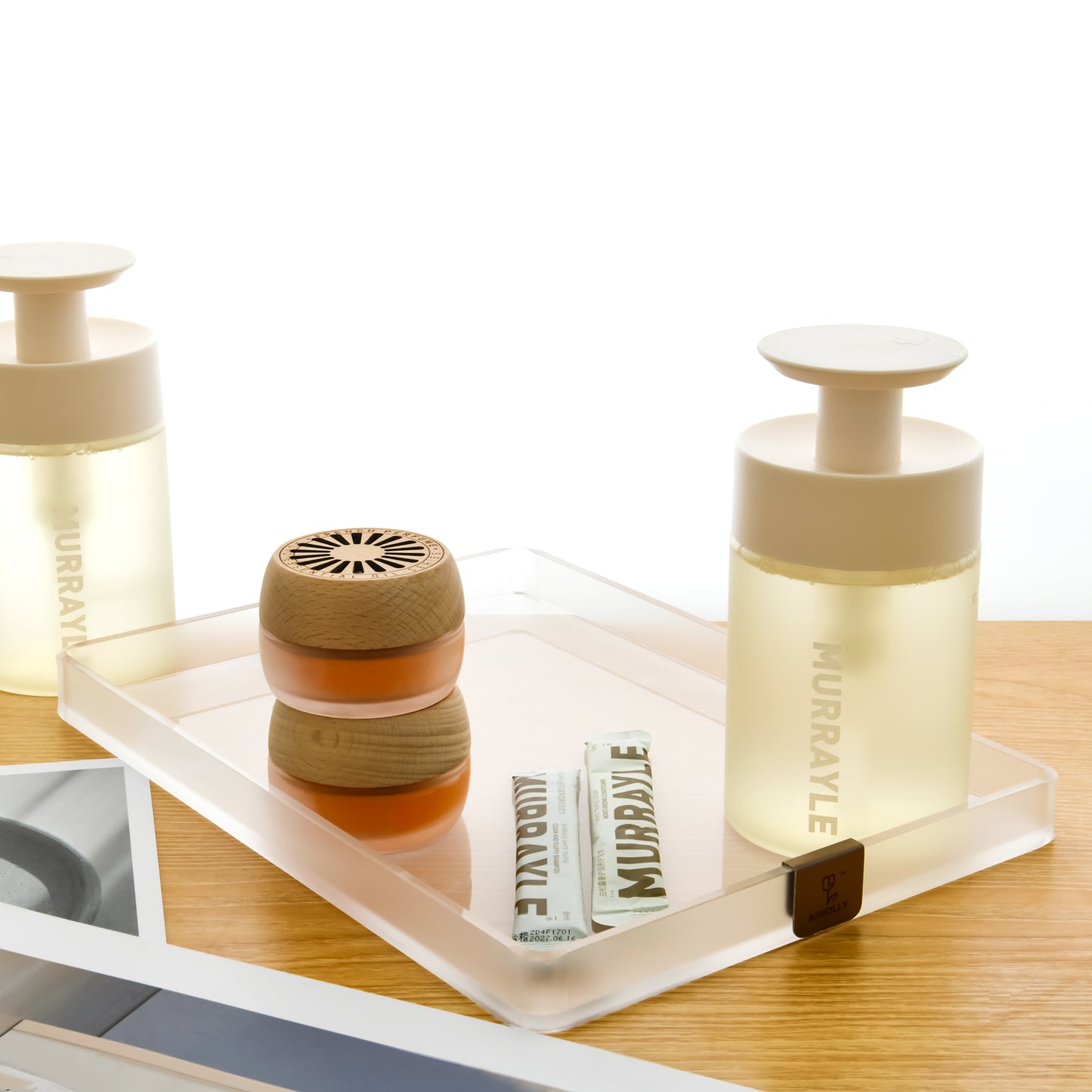 AIMOLLY Acrylic large-capacity storage tray hotel sink cup holder is suitable for storage trays such as cosmetics, documents, stationery, and jewelry displays.(Model AML-032/033)