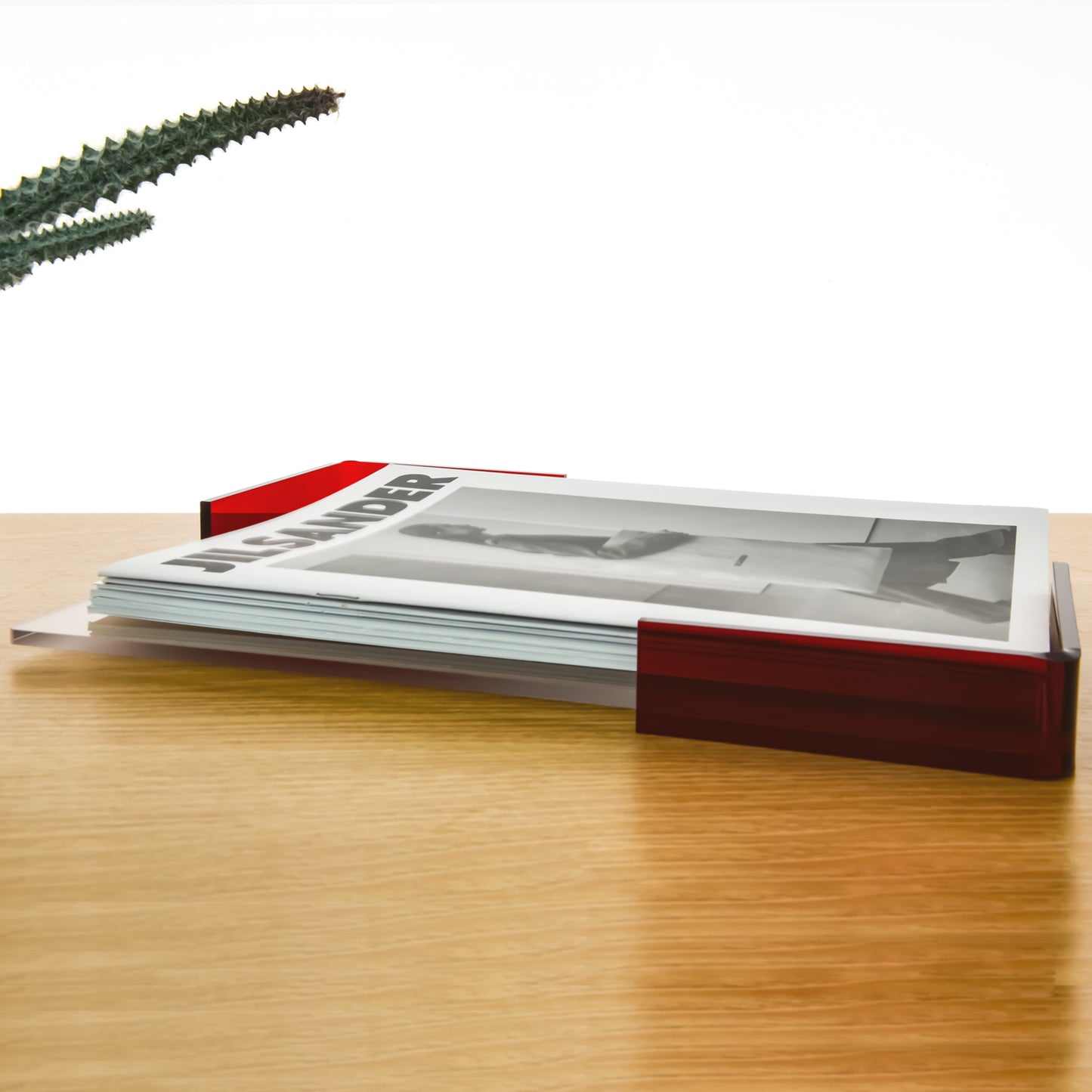 AIMOLLY Acrylic large-capacity storage tray hotel sink cup holder is suitable for storage trays such as cosmetics, documents, stationery, and jewelry displays.(Model AML-034)