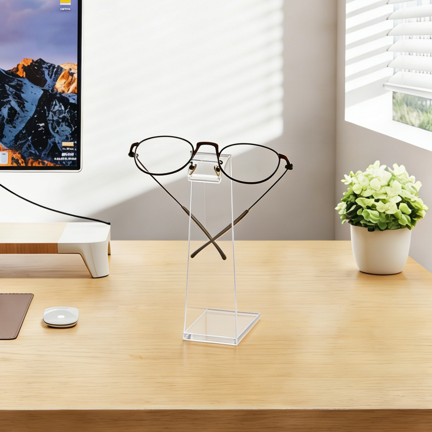 AIMOLLY - Clear Acrylic Eyeglass Frame,Acrylic Glasses Organizer & ShowCase - Clear Sunglasses Holder Stand for Retail Store Display, Desktop Storage (Model: AML-HO25-0027)